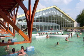 Vonkajší rekreačný bazén na kúpalisku Veľký Meder pri Bratislave Slovensko